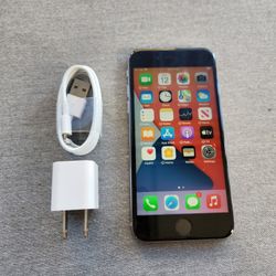 iPhone 6s - UNLOCKED - Like New 