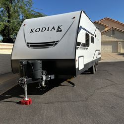 2021 Kodiak SE 22SBH