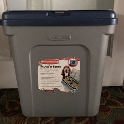 Rubbermaid Pet Food Container Only $10 for Sale in Clearwater, FL