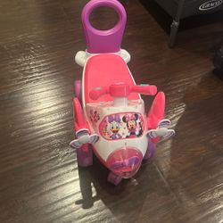 Minnie Mouse Ride-On plane 