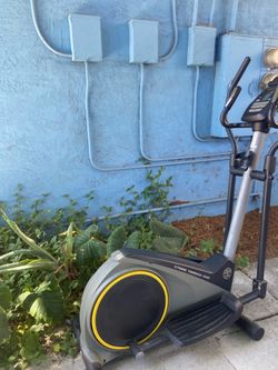 Elliptical Gym Workout Machine