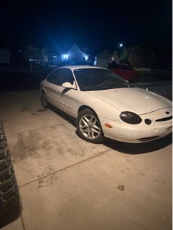 1997 Ford Taurus