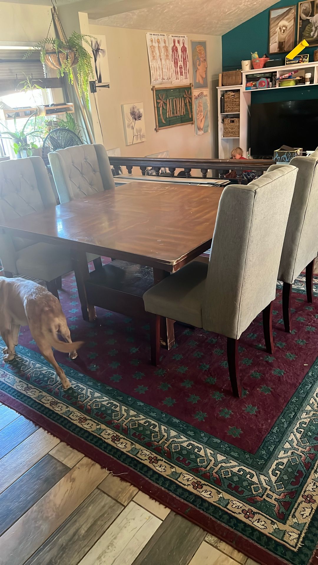 Heavy Duty Wood Square Kitchen Table With 4 Nice Chairs