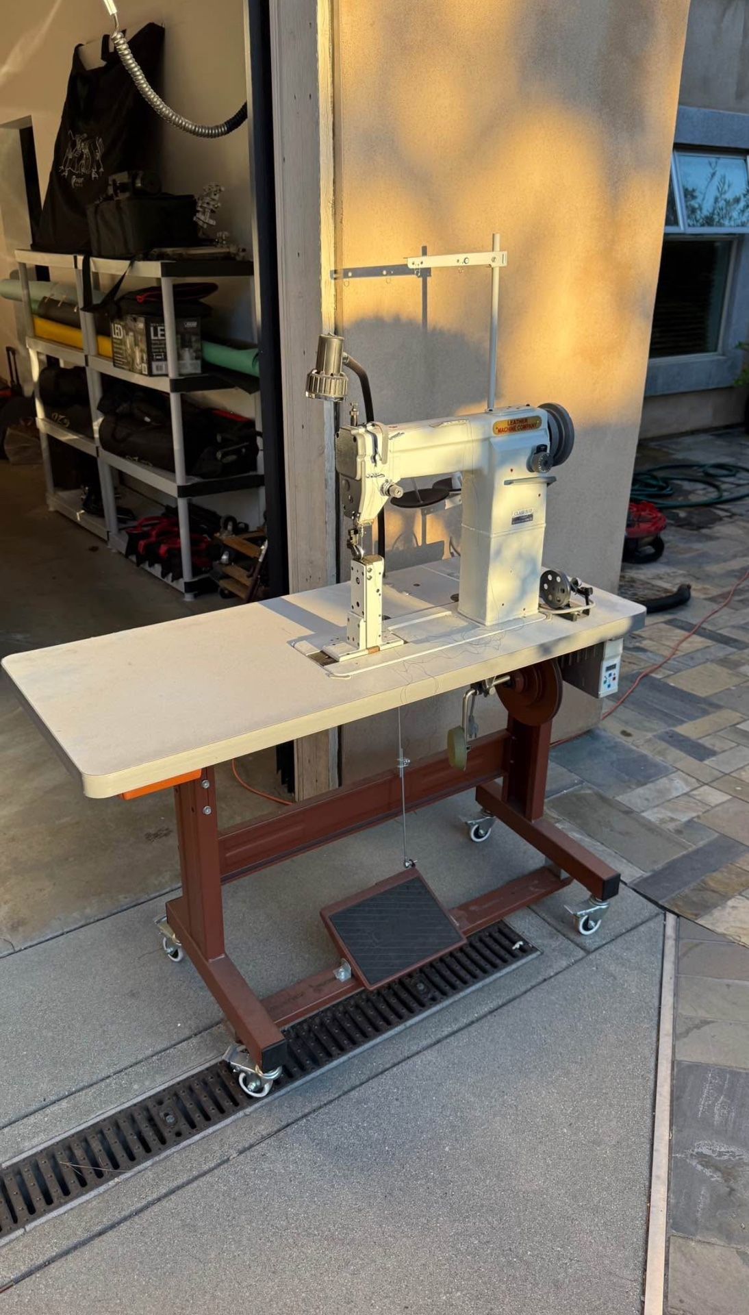 Cobra Leather Sewing Machine 5110