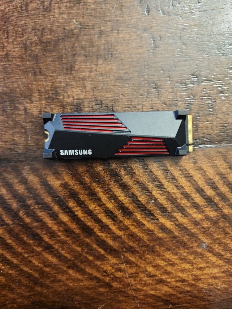Samsung 990pro 4tb W/heat Sync