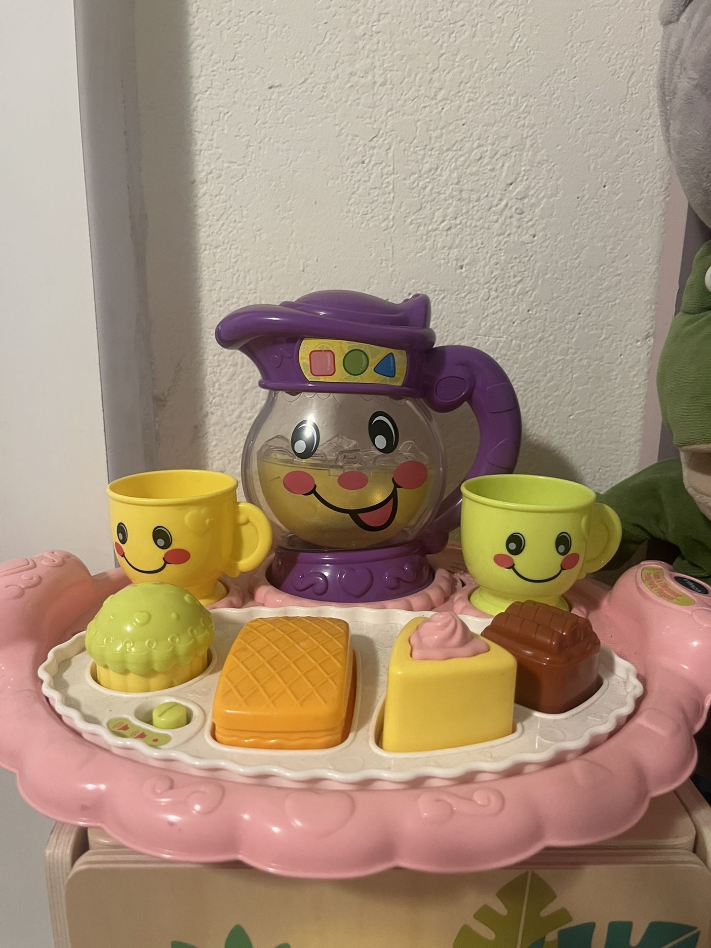 VTech 80-158500 Learn & Discover Pretty Party Playset
