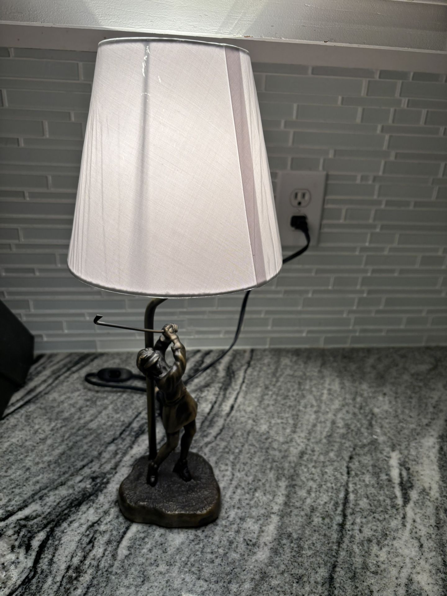 Side  Table Lamp With Lady Golfer Statue