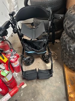 Multipurpose electric Rollator wheelchair combo  model number MN2HKWSZP/3T6F         2XLR   Foldable