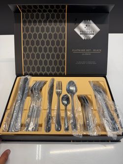 24 Piece Silverware Set