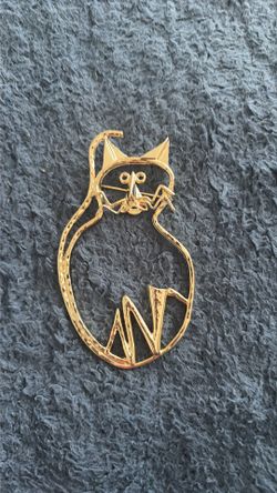 Massive 1960 Modernist cat brooch