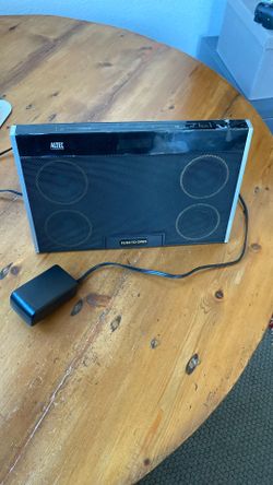 Altec Lansing InMotion Max IMT702 Portable iPod/iphone Docking Station