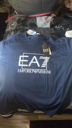 Armani authentic xxl t shirt  110 value