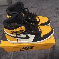 Air Jordan 1 yellow toe