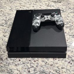 PS4 + Controller