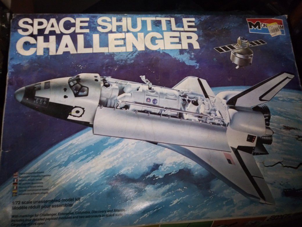 Space Shuttle Challenger 1:72 Scale Monogram 1979 Complete