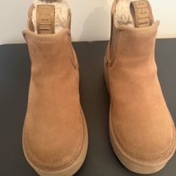 UGG Boots Neumel Chelsea 
