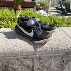 Boys Nikes