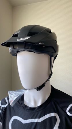 M Brand New Black Cyclist Helmet 100%