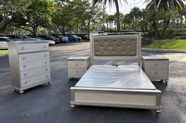 Beautiful Bedroom Set Queen Size Solid Wood Silver Color Like New by Vietnam Furniture