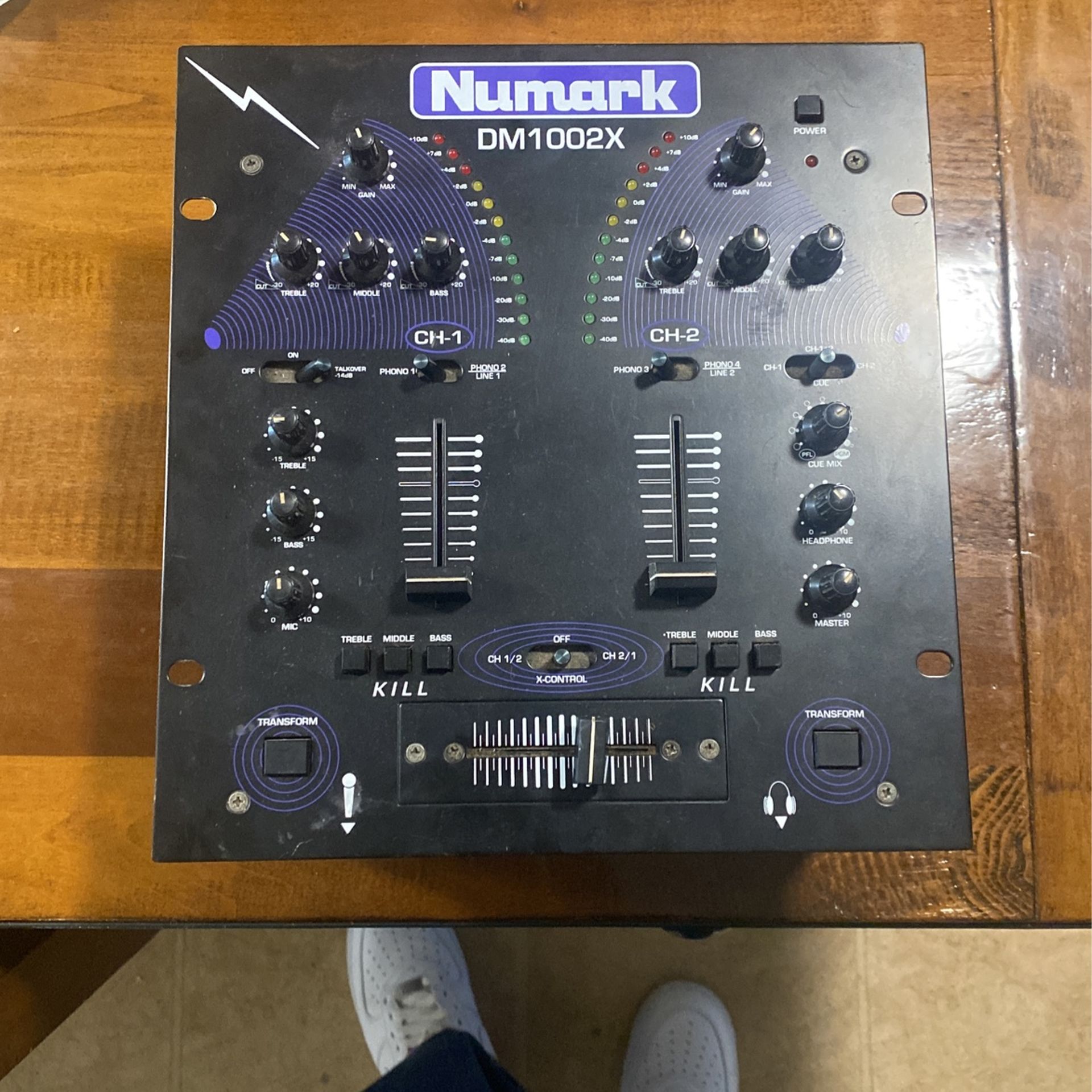 Numark Dm 1002x