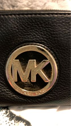 Michael Kors authentic wristlet