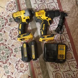 DEWALT HAMER DRILL  AND IMPACT 2PC COMB