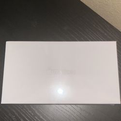 Apple Watch Ultra 2 (GPS+Cellular) 49mm Titanium Case with Orange Ocean Band