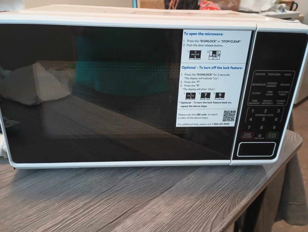 Brand New Microwave 
