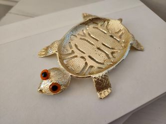 Vintage turtle soap dish