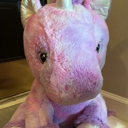 Giant Unicorn