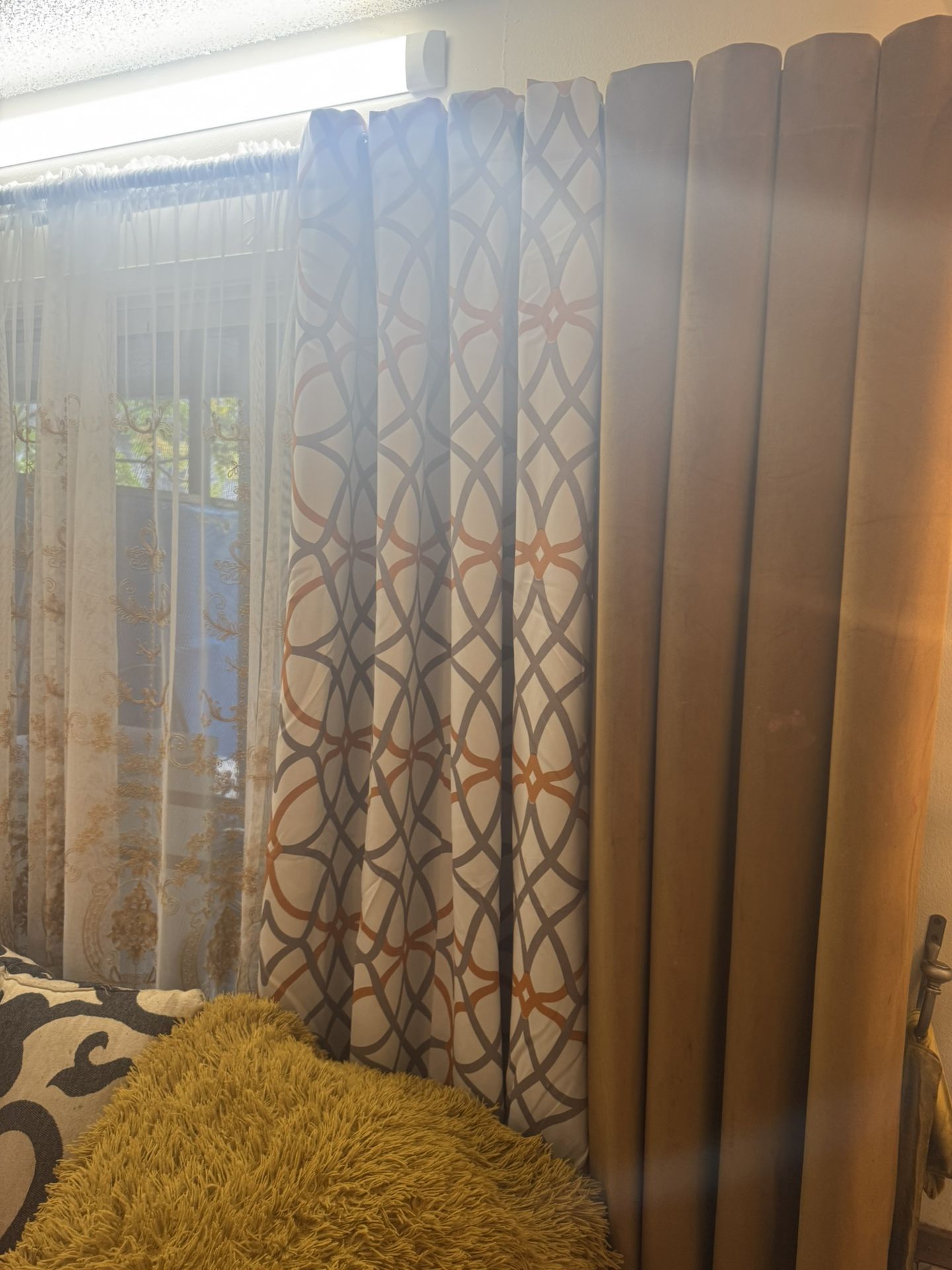 Curtain