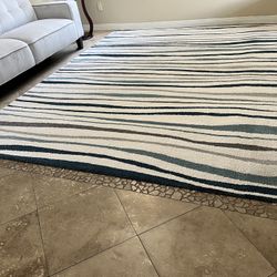 Beautiful Brand New 8’ X 10’ Area Rug 