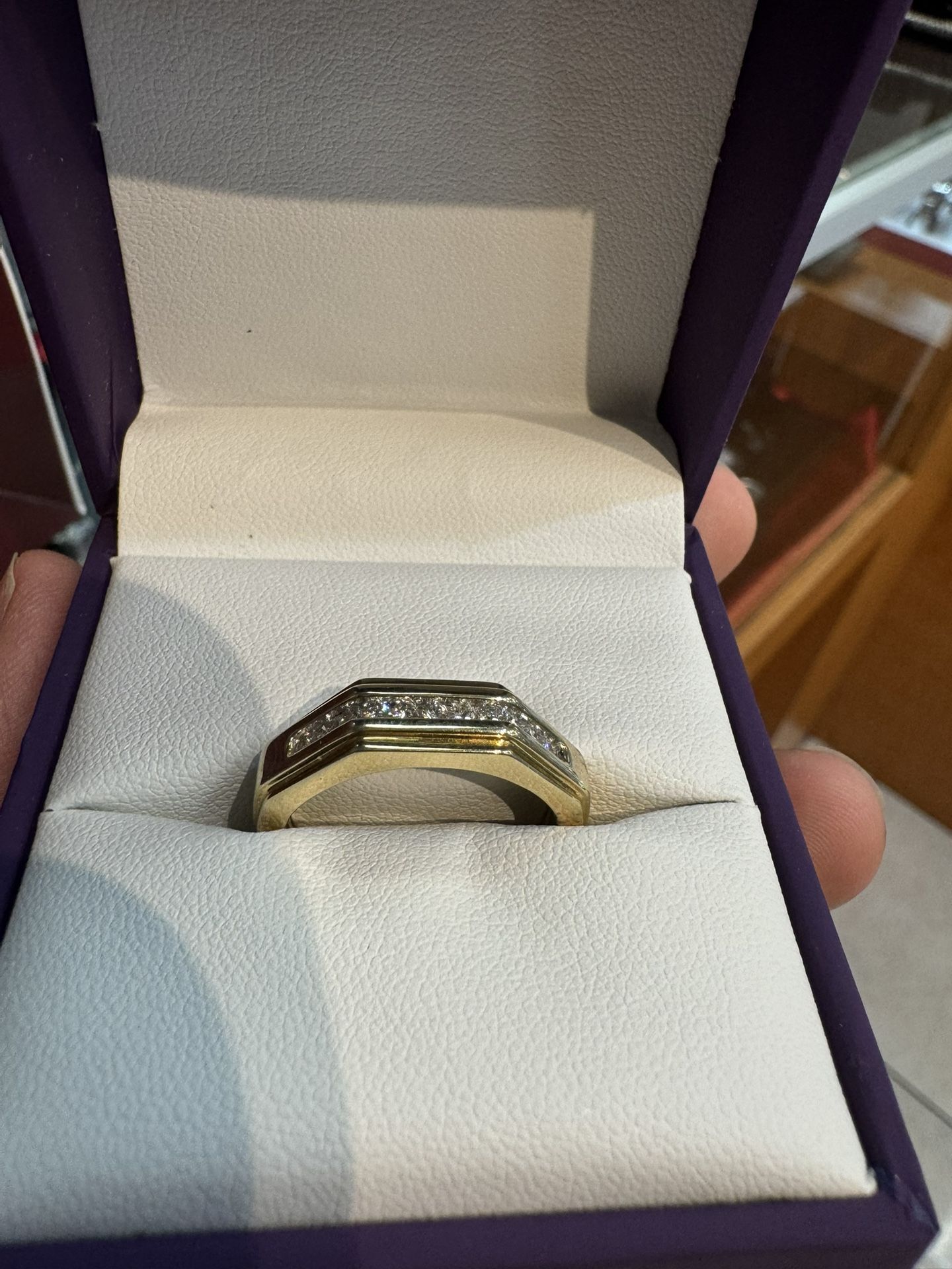 Men’s Diamond / Yellow Gold Wedding Band Size 10