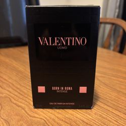 Valentino Born in Roma Intense 