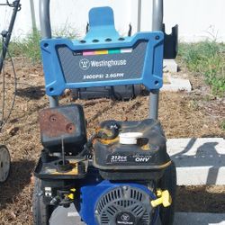 Pressure Washer And Lawn Mowers 