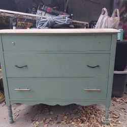 3 DRAWER DRESSER
