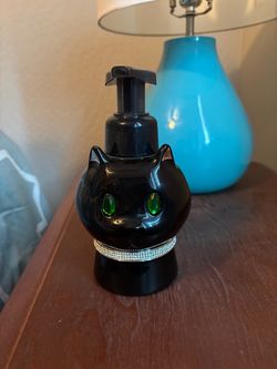 Bath & Body Works Black Cat Green Jewel Eyes Hand Foaming Soap Dispenser  NEW