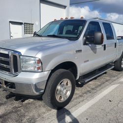 2006 F350 Diesel. Runs Super. 143000 Miles. 4x4