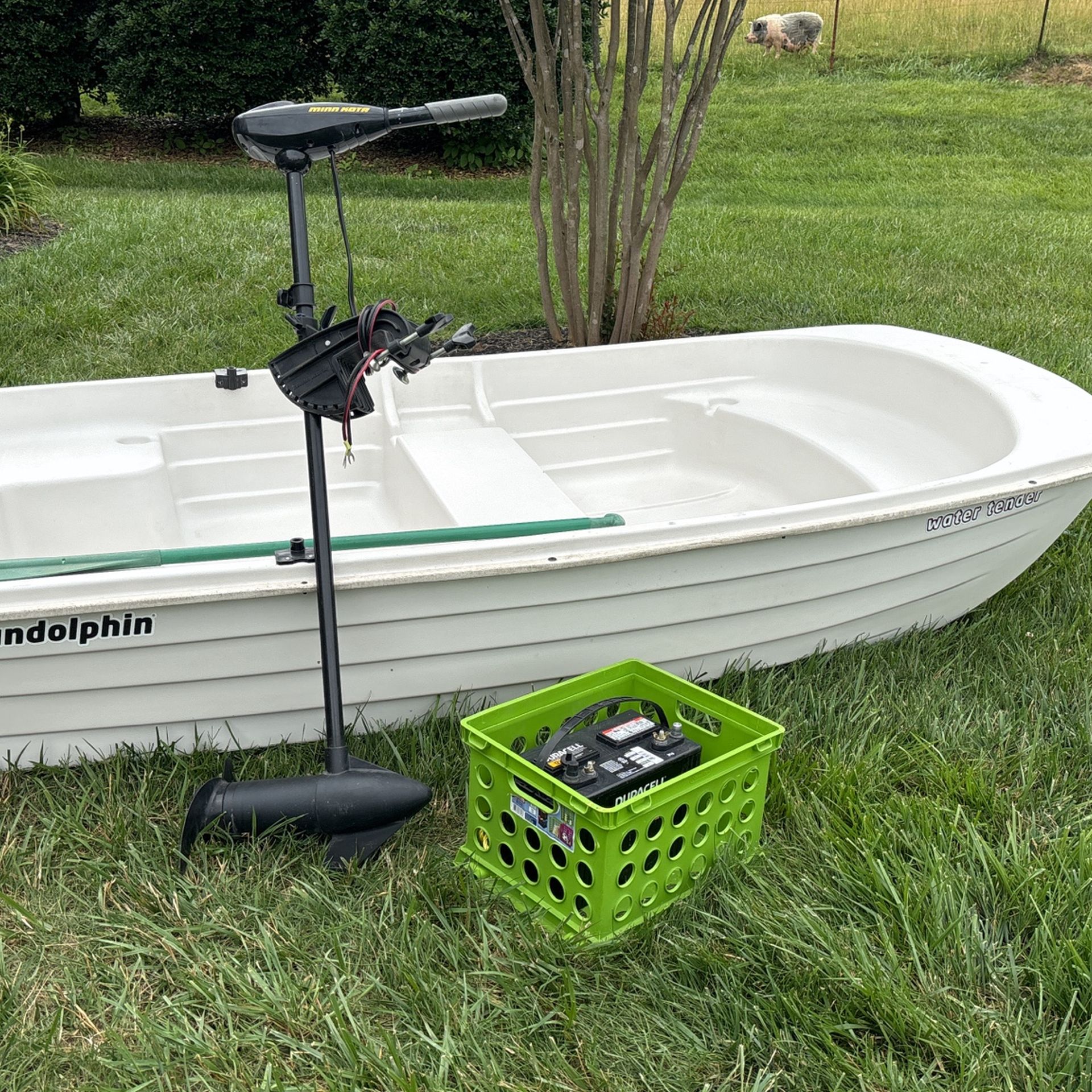 9.4 Foot Dinghy Boat, Trolling Motor and Marine battery