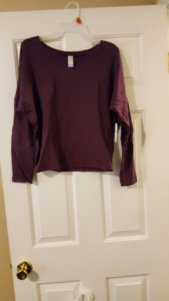 SECRET TREASURES Purple Pearl Fleece Top Size Small