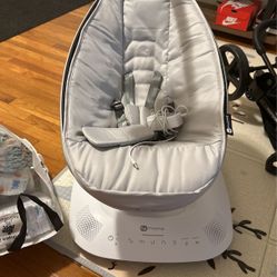 4Moms Motion Baby Swing & Mom push Stroller