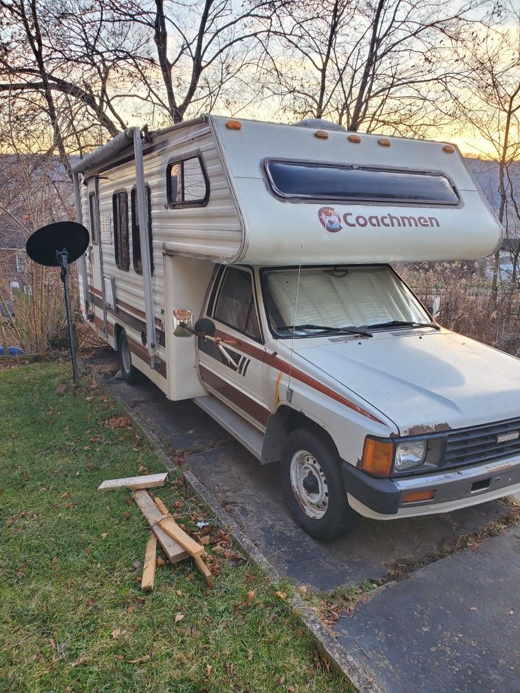 1984 Toyota coachmen 4speed