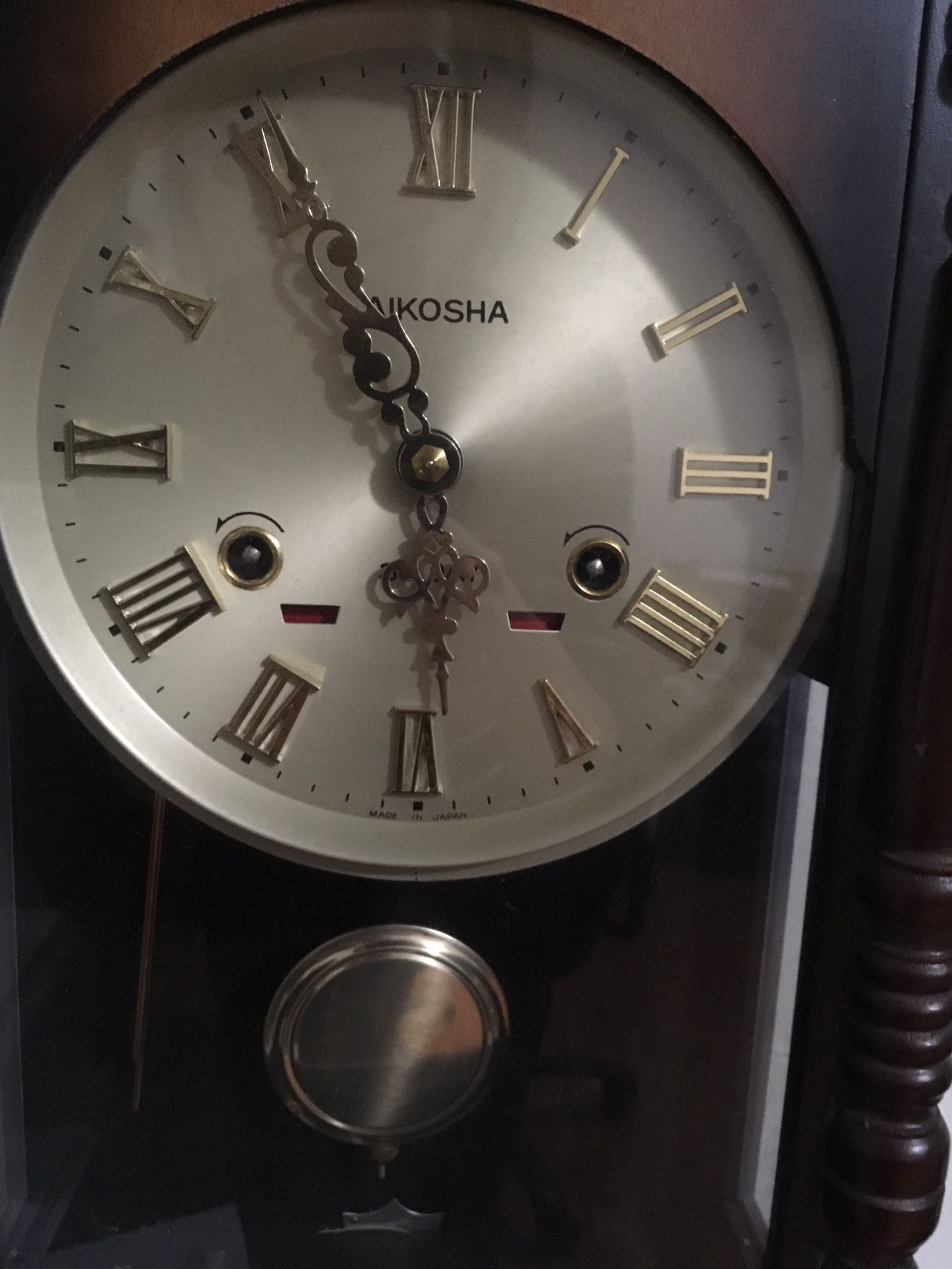 Vintage antique aikosha 31 day chiming wall clock for Sale in Hampton