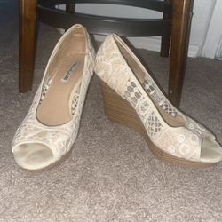 Women’s Shoes