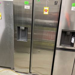 SAMSUNG RS27TSR 27.4 cu. ft. Side by Side Refrigerator