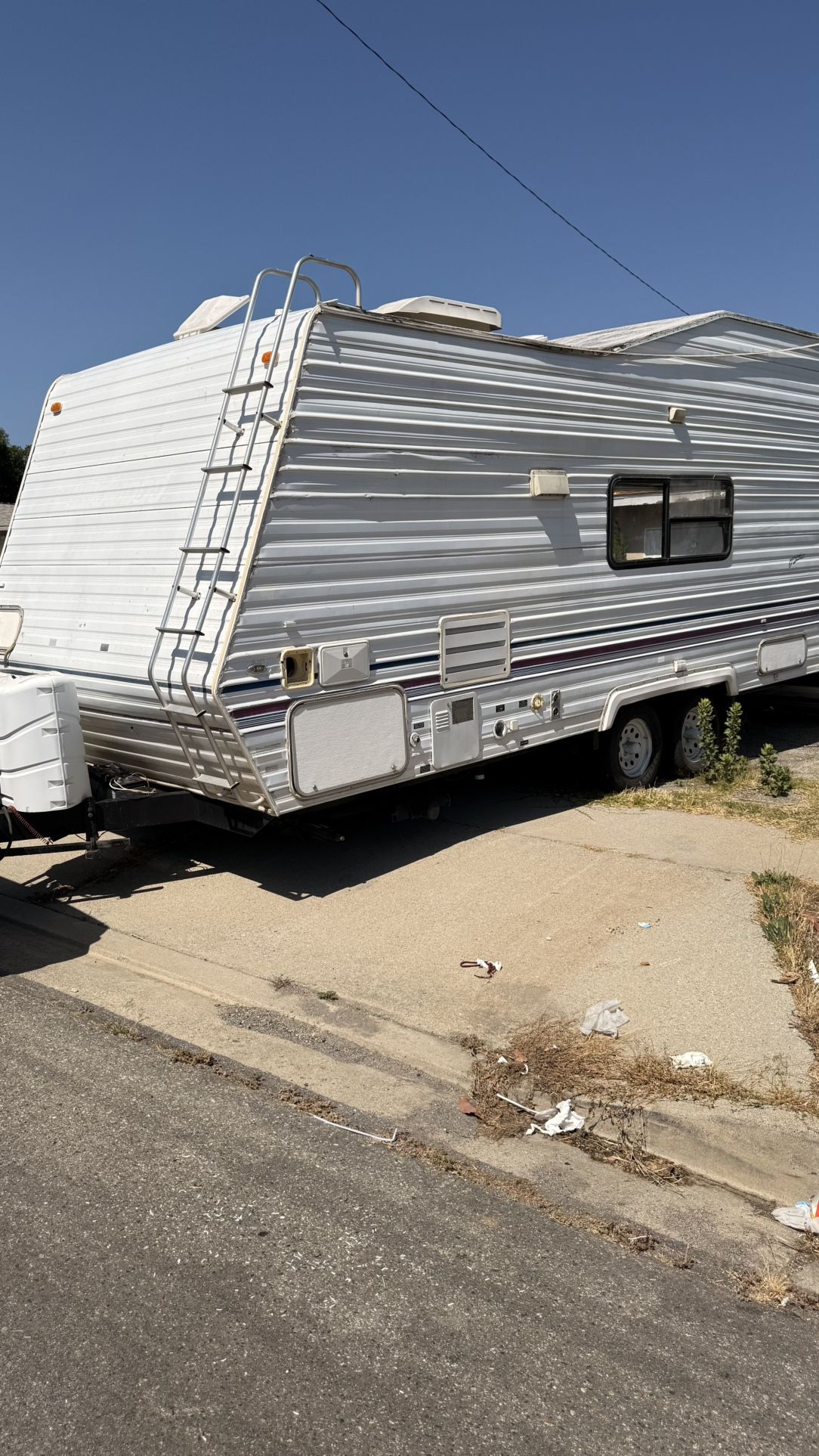 1999 23 foot Wildwood Toyhauler