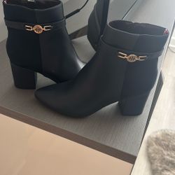 Brand new boots Tommy Hilfiger size 7, never wear