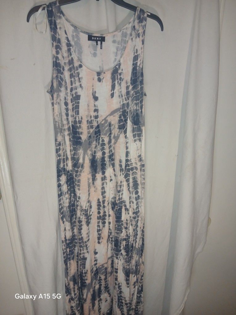 G9 - Ladies TYE-DYE SUNDRESS - M
