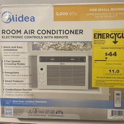 Midea 5,000 BTU 150 Sq ft Window Air Conditioner with Remote, White, MAW05R1WWT