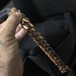 Rose gold thick Cuban bracelet